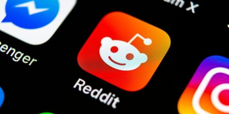 Reddit elimina 7.000 comunidades por su contenido de odio